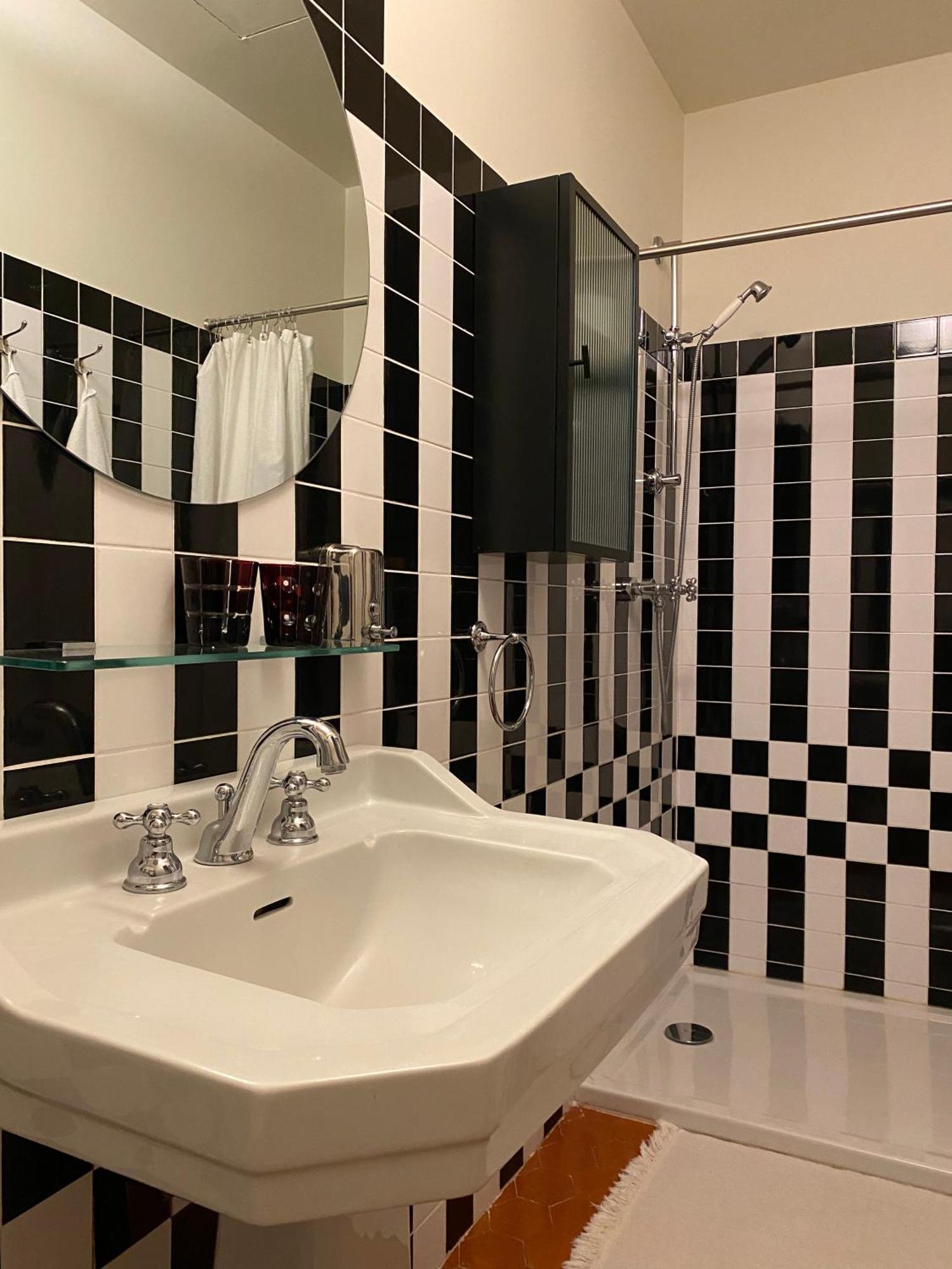Le Saint Apolline - Sete, Appartement Haussmanien Exterior foto